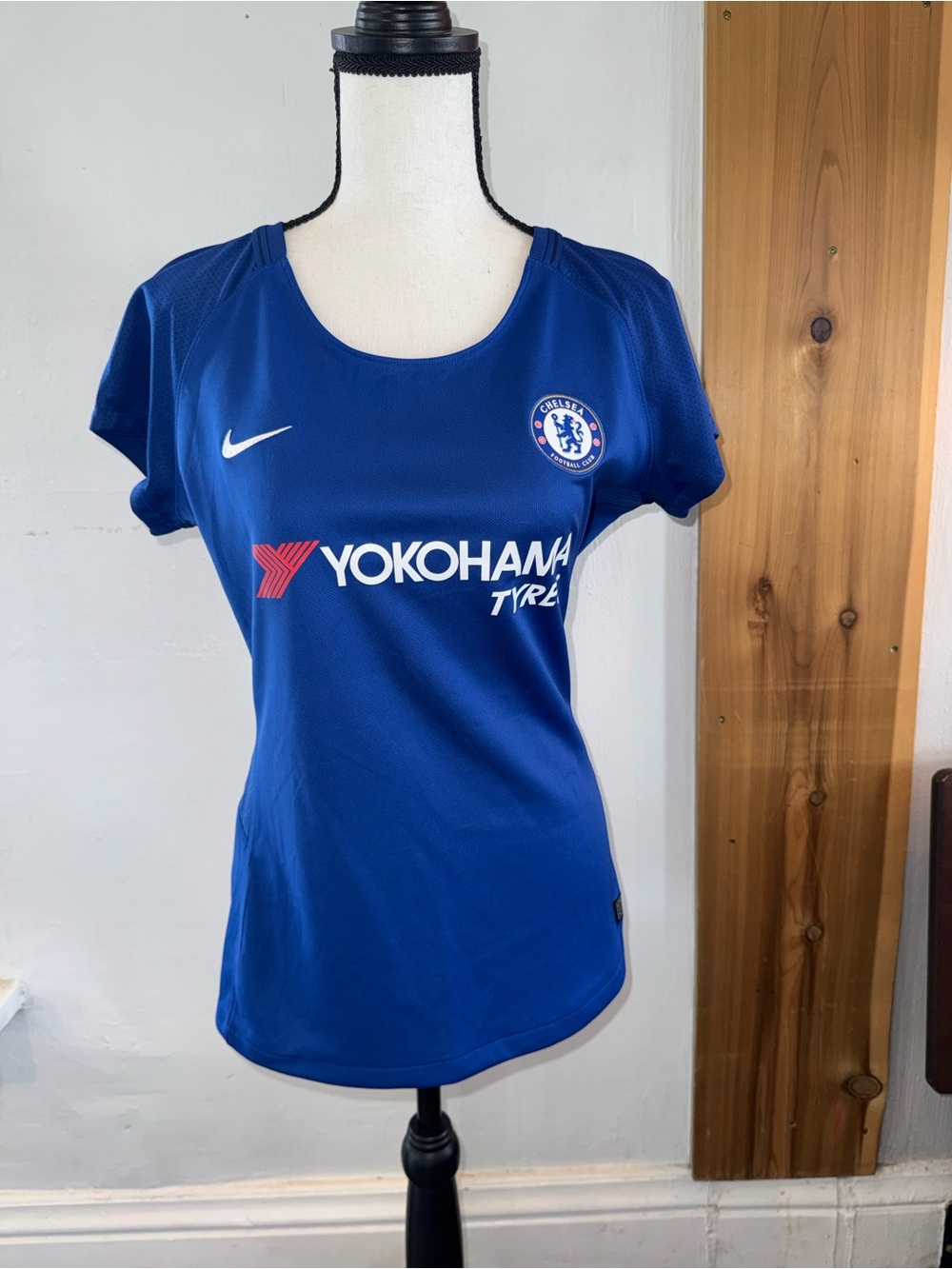 Nike Women's Chelsea FC Home Jersey in Blue with White & Red Accents